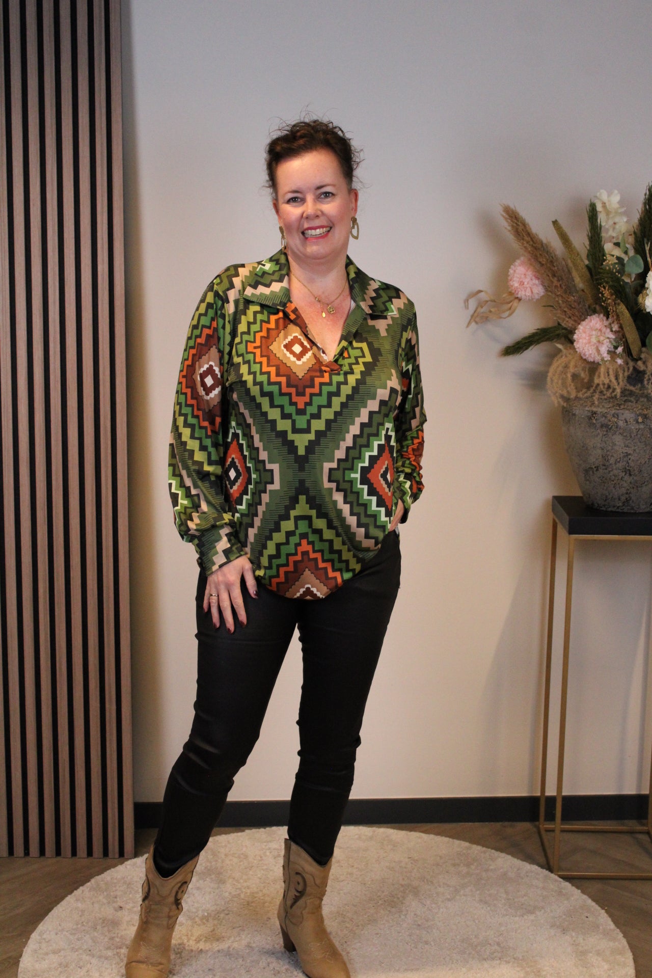 Mien | Blouse groen met kraagje 38 t/m 48