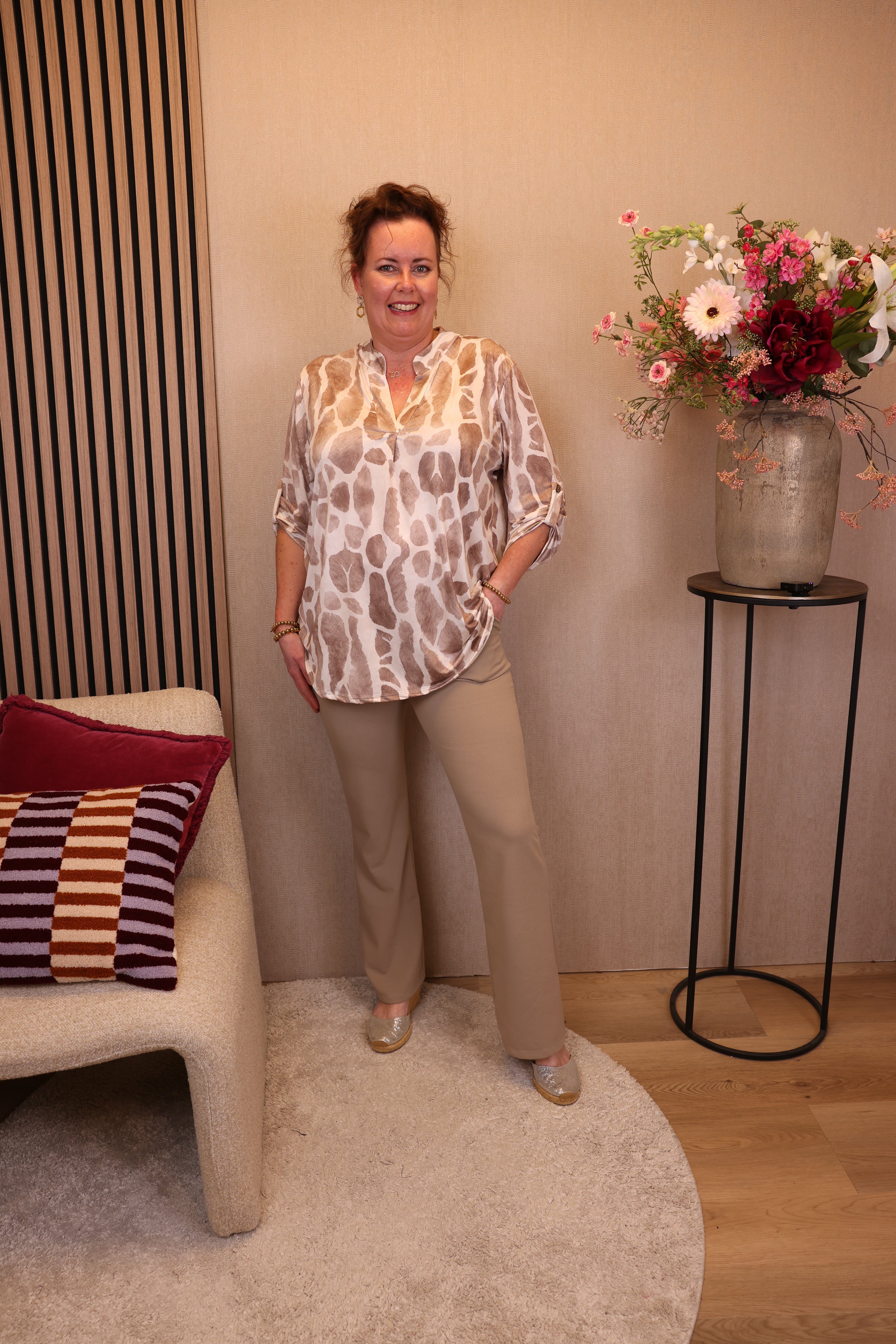 Lieneke | Flared broek taupe viscose