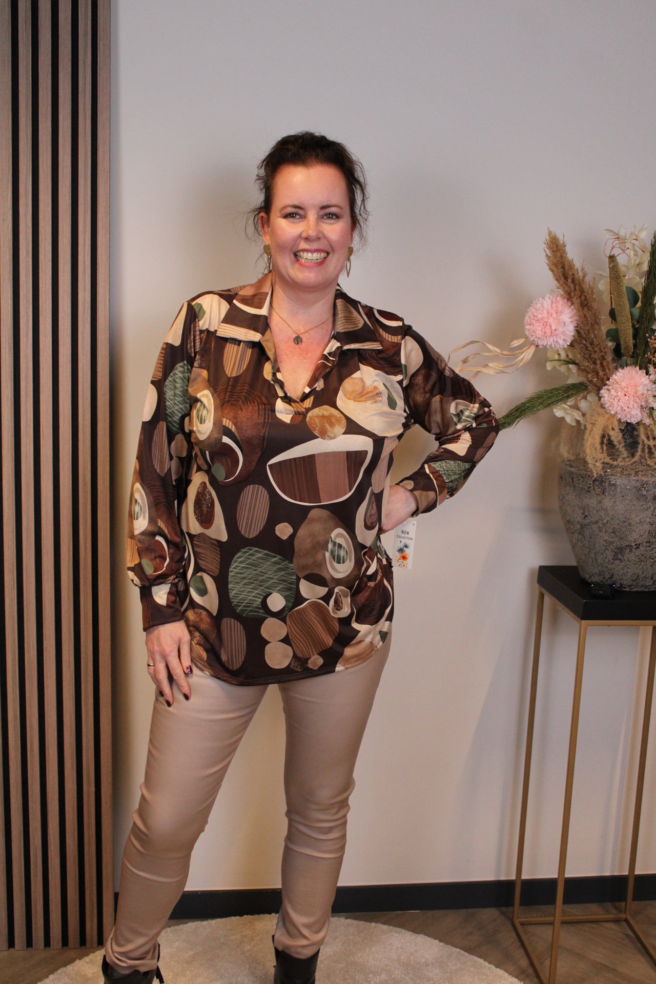 Giulia | Blouse bruin met kraagje 38 t/m 48
