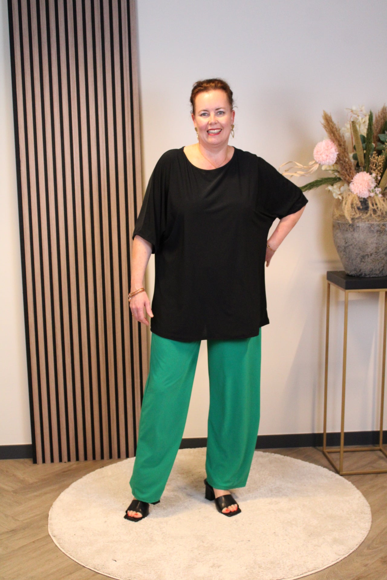 Ellen | Broek appel groen met zakken 38 t/m 46