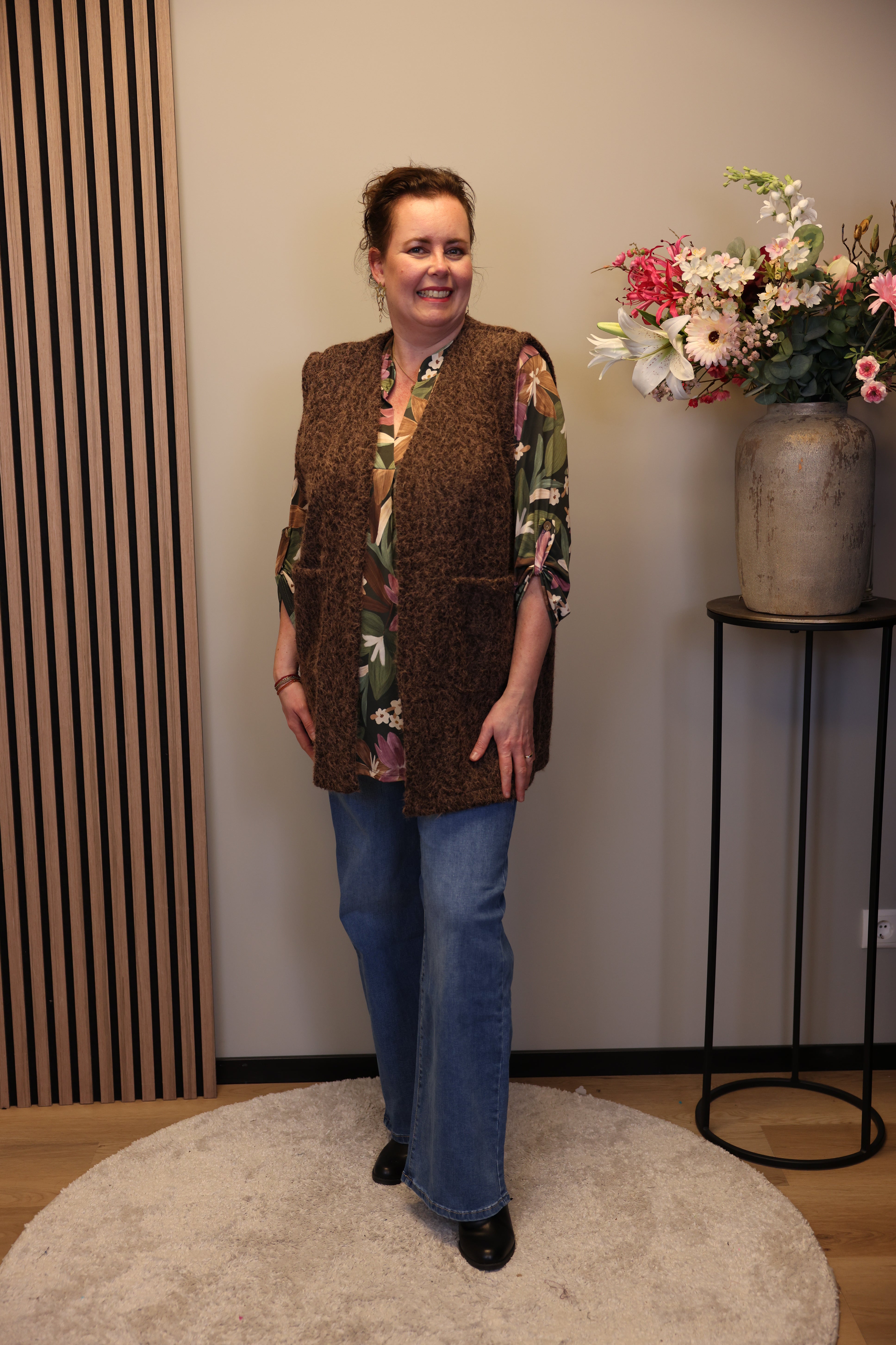 Mabel | Gilet bruin lang model  54 t/m 58