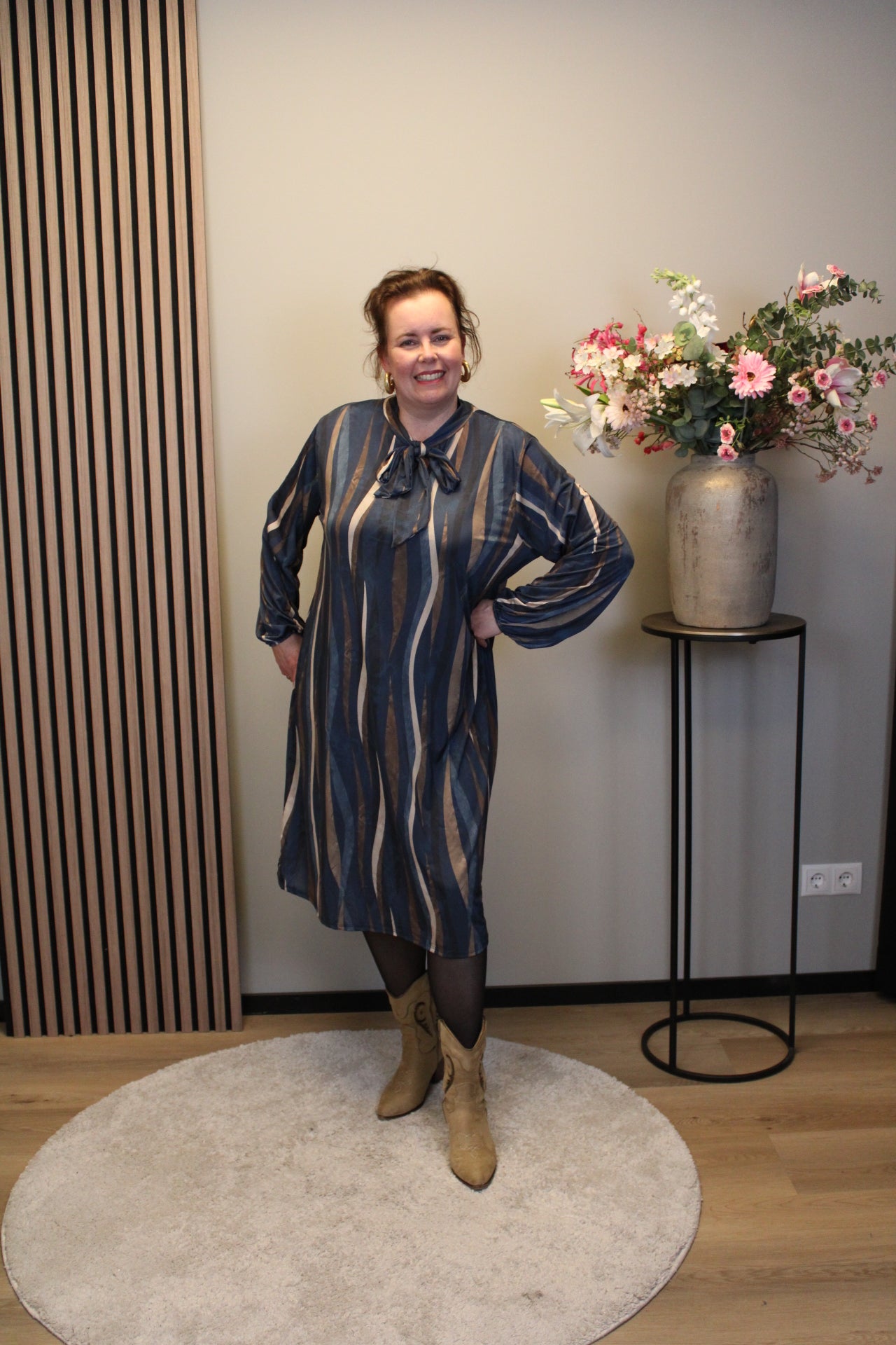 Annelie | Jurk blauw met strikje 38 t/m 46