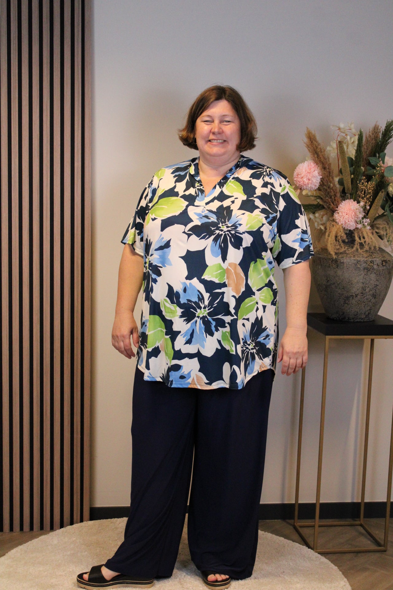 Maartje | Blouse donker blauw korte mouw 52 t/m 58