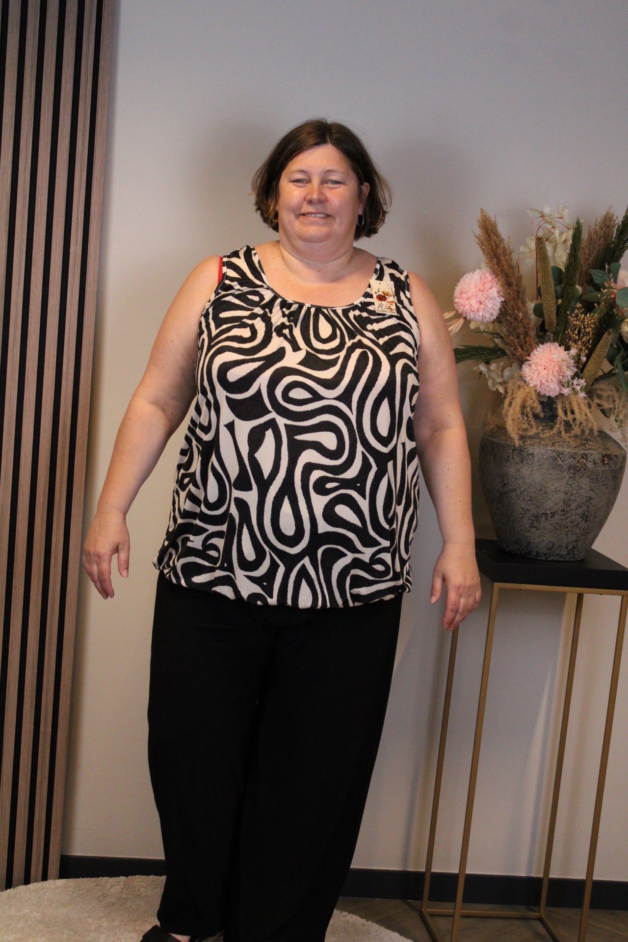 Jill | top zwart 52 t/m 58
