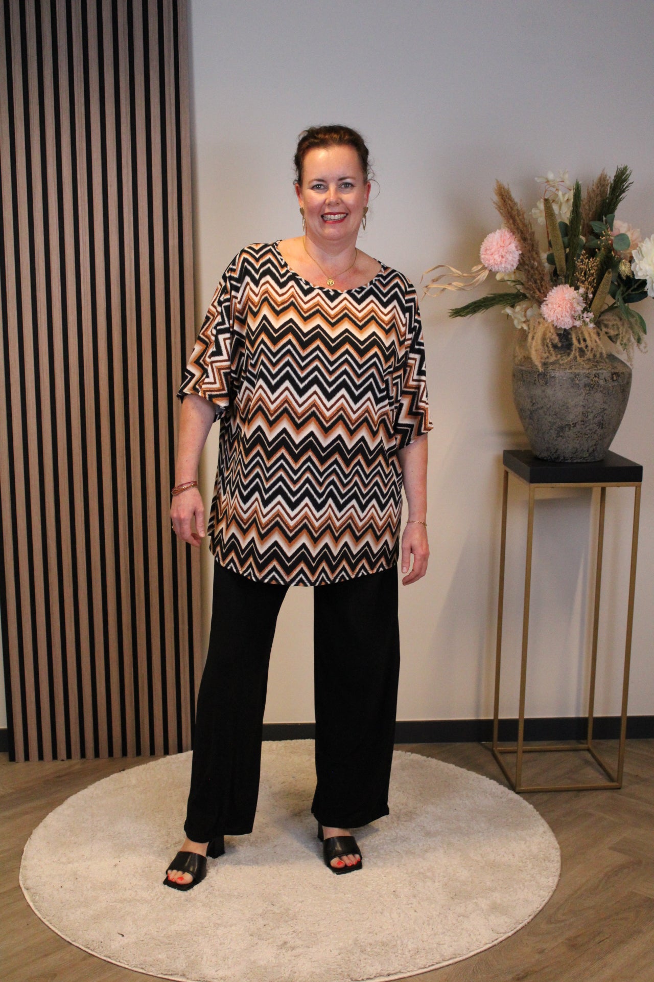 Ellen | Broek zwart met zakken 48 t/m 54