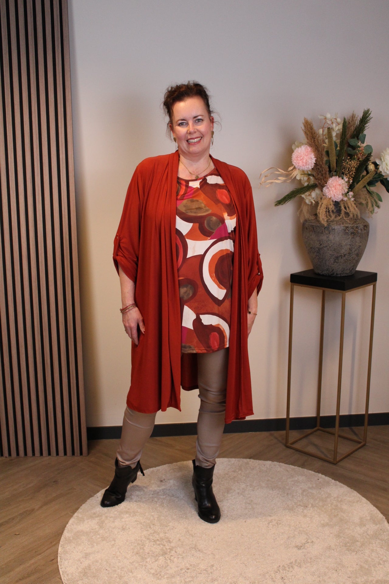 Nienke | Dun vestje kort roest 52 t/m 58