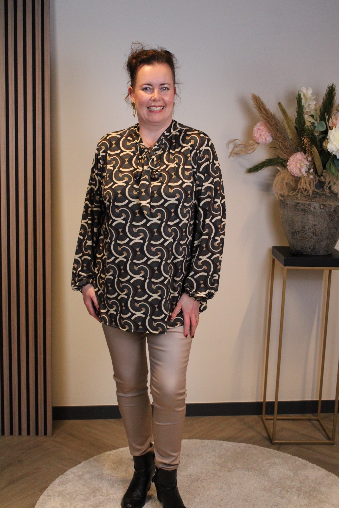 Harper | Blouse grijs met strikje 48 t/m 52