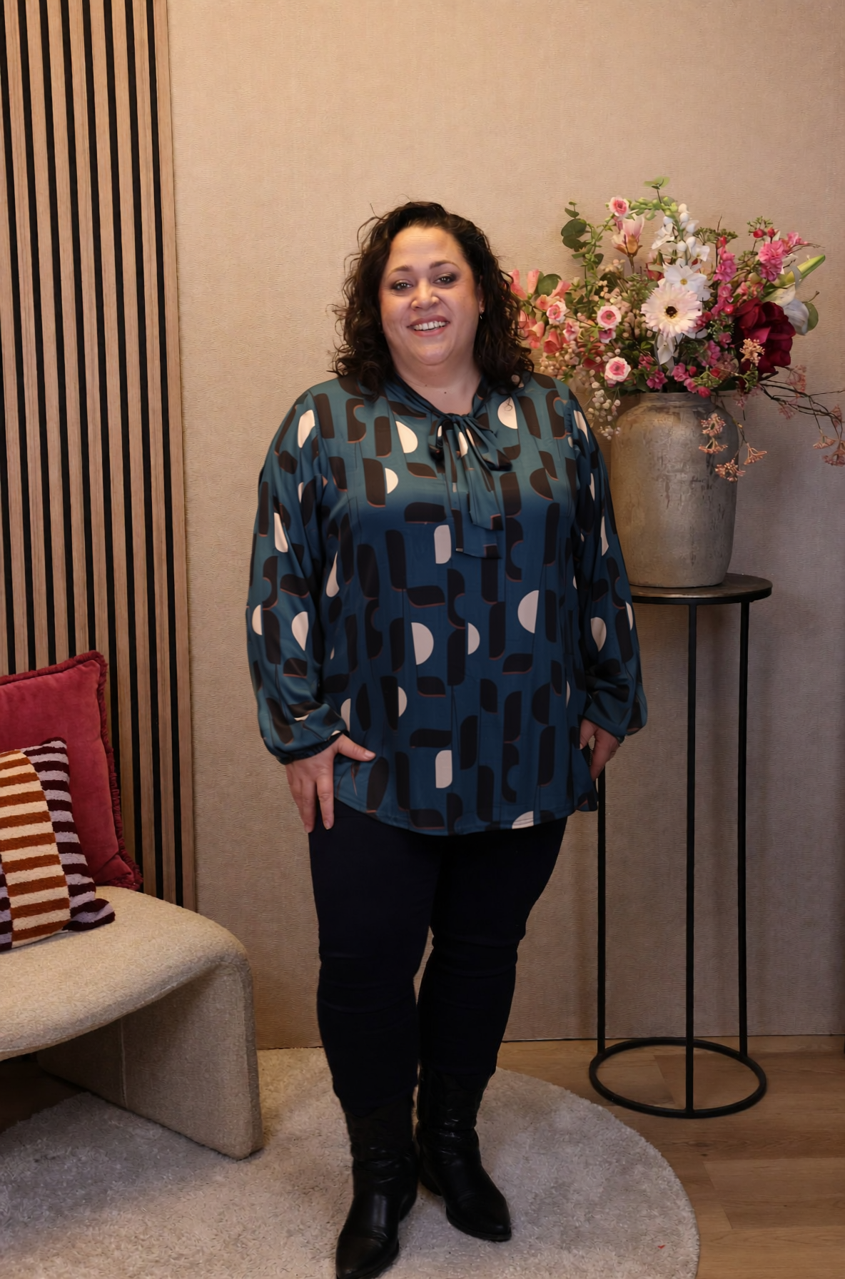 Daniela | Blouse aqua met strik